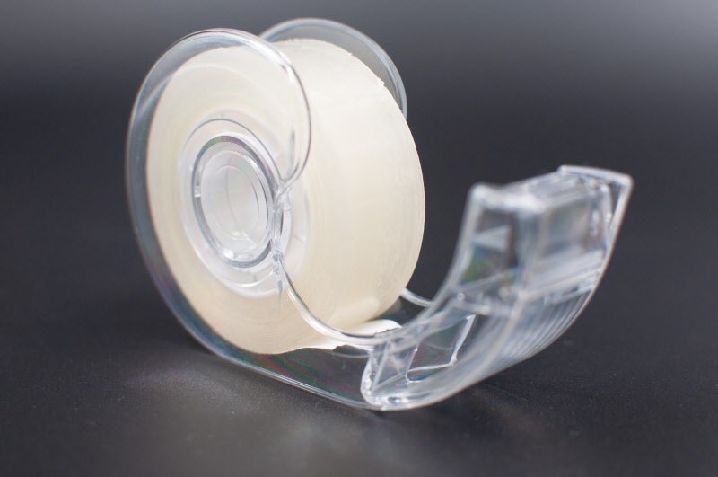 Nastro adesivo con dispenser (2 rotoli + 1 dispenser a chiocciola) - 19 mm x 33 m