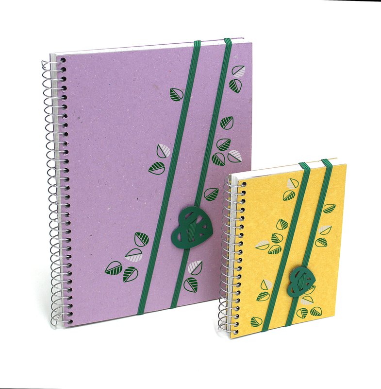 Blocco notes con spirale ed elastico I love green - carta riciclata - 10,5x15 cm - colori assortiti