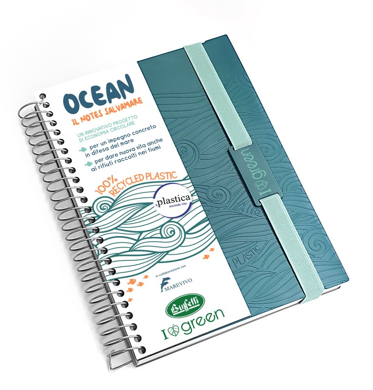 Blocco notes con spirale ed elastico I love green OCEAN - plastica e carta riciclata - 15x21 cm - verde