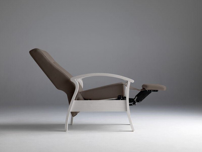 Sedia 08 trasformabile in chaise longue.Silver Age Collection - col. terra