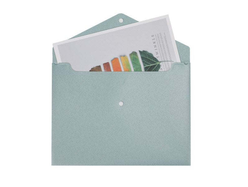 Buste con bottone I love green - bioplastica e pp riciclato  - 29,7x21 cm - azzurro