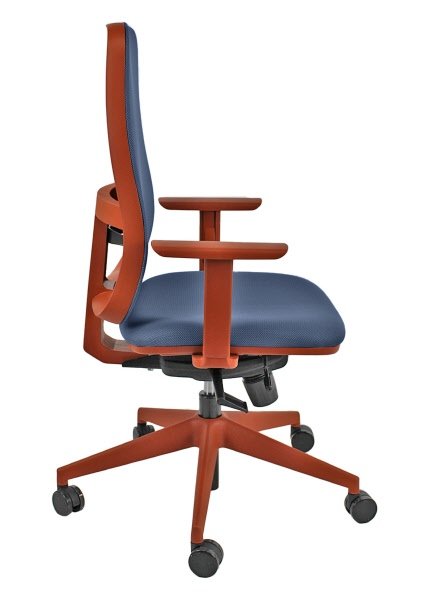 Sedia operativa Carlotta struttura terra cotta - rivest. blu (rete tridimensionale)