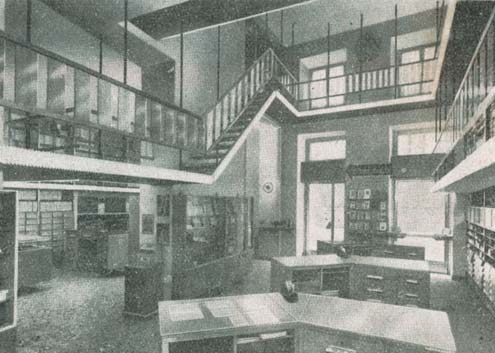 1923